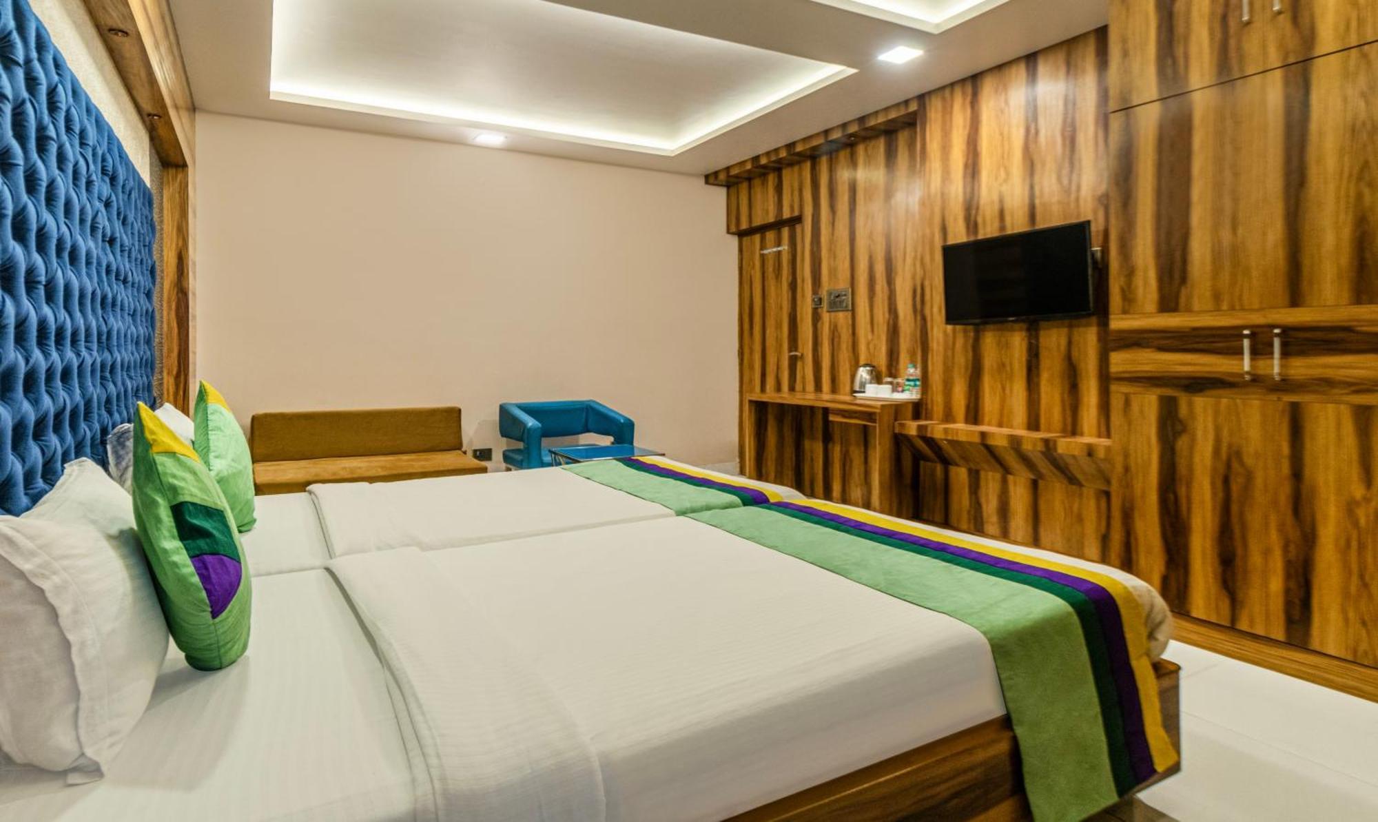 Hotel Orion Crystal كولكاتا المظهر الخارجي الصورة