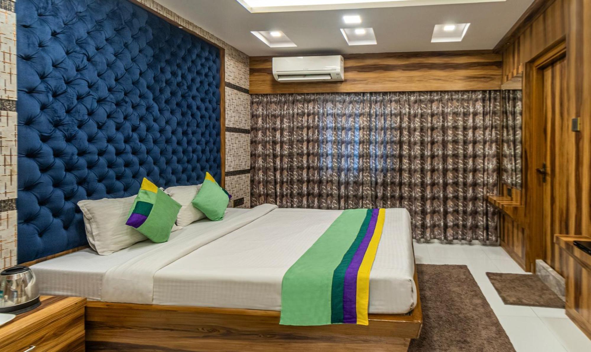 Hotel Orion Crystal كولكاتا المظهر الخارجي الصورة